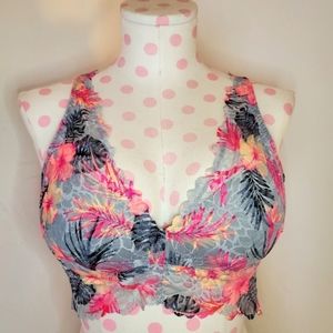NWOT Floral Lace Bralette. PINK Victoria's secret